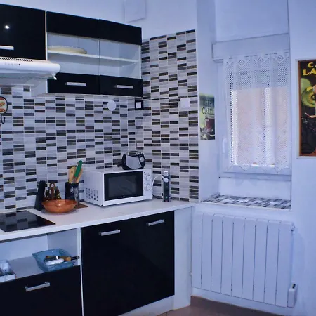 Beziersapart *** Vivre A La Francaise Comme Un Habitant شقة بزييه